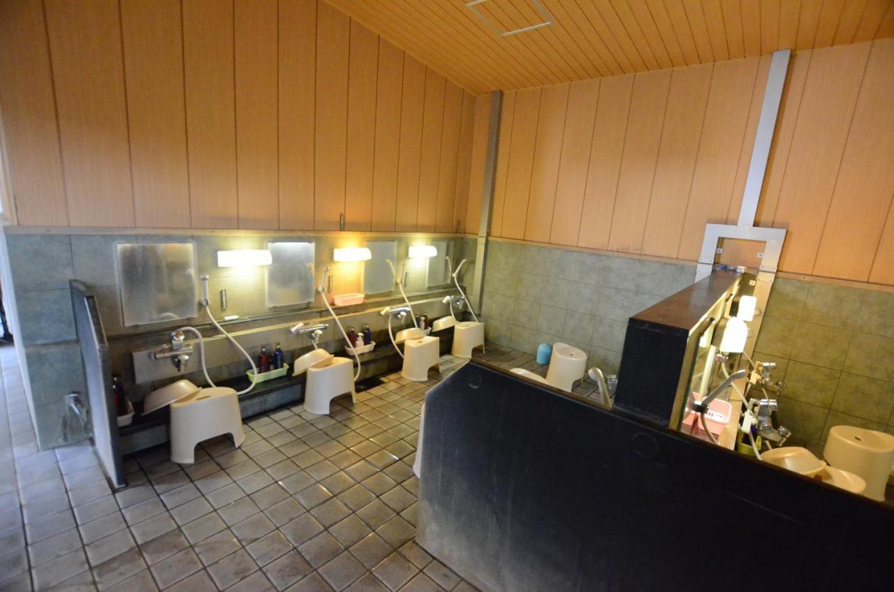 Kumamoto Capsule Hotel Exterior foto